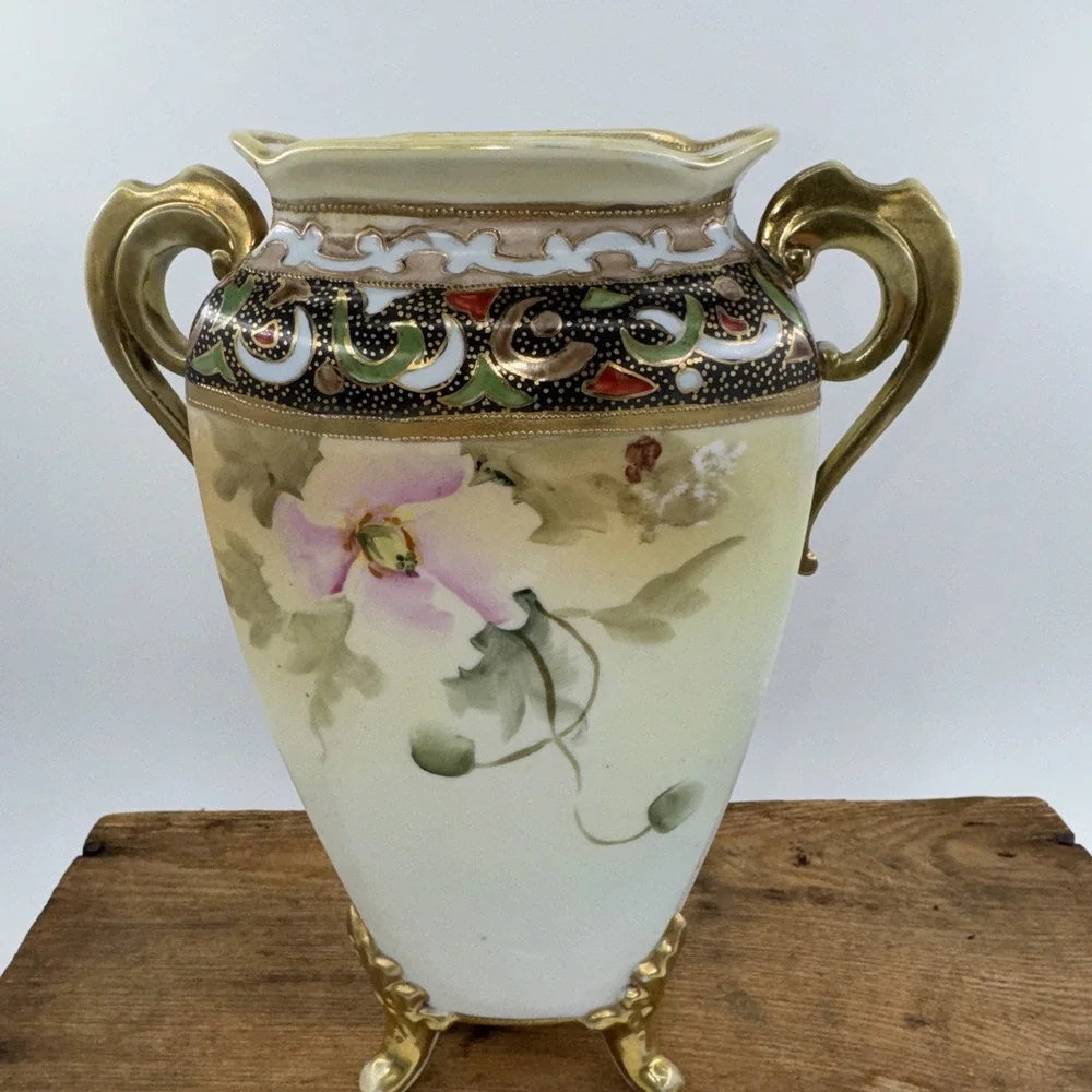 Vase Antique Nippon‎ Hand-Painted Porcelain w/Double Handle Floral Gold Gilt